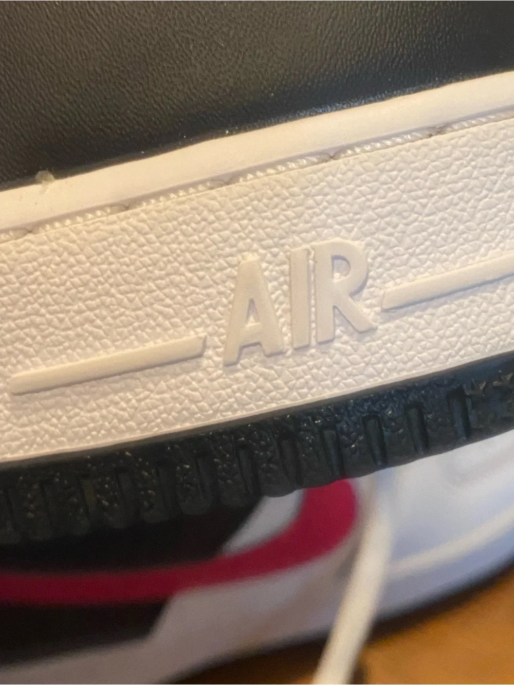 Nike Kids Low-Top Sneakers in White, Black and Hot Pink